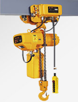 金屬加工機(jī)械車(chē)間環(huán)鏈電動(dòng)葫蘆起吊金屬原材料